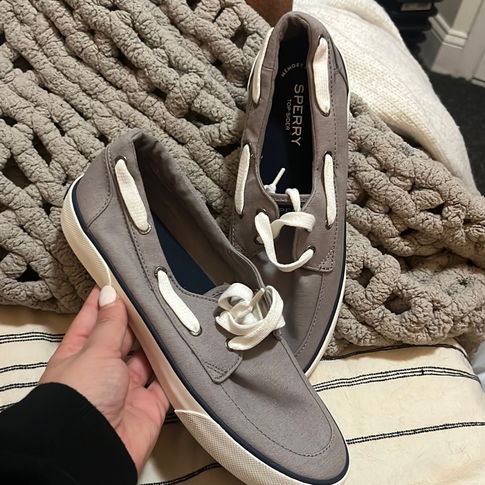 Brand new sperrys